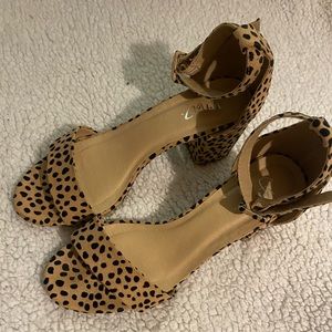 Animal print Size 7 heels